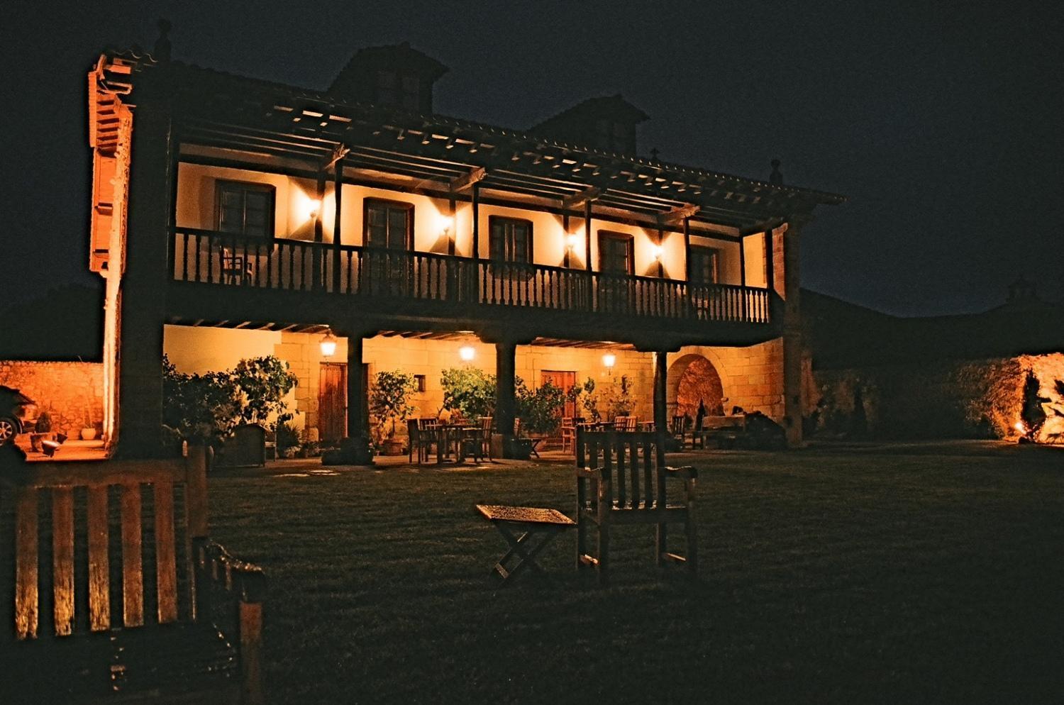 Palacion De Tonanes Bagian luar foto